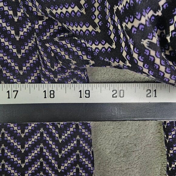 Women's Lush Chevron Black White & Purple Pattern Blouse Top 3/4 Sleeves Size M - Picture 9 of 11